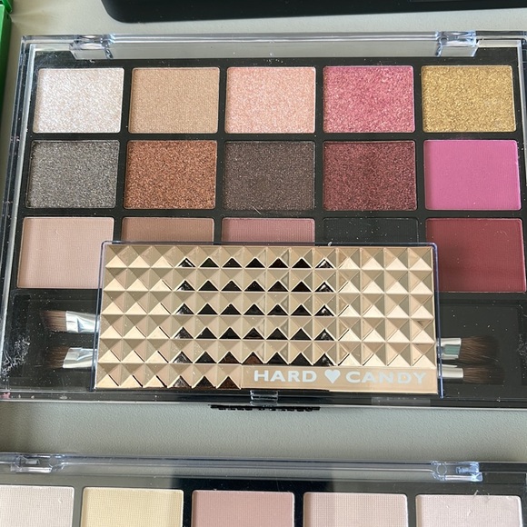 Eyeshadow bundle - Picture 8 of 10